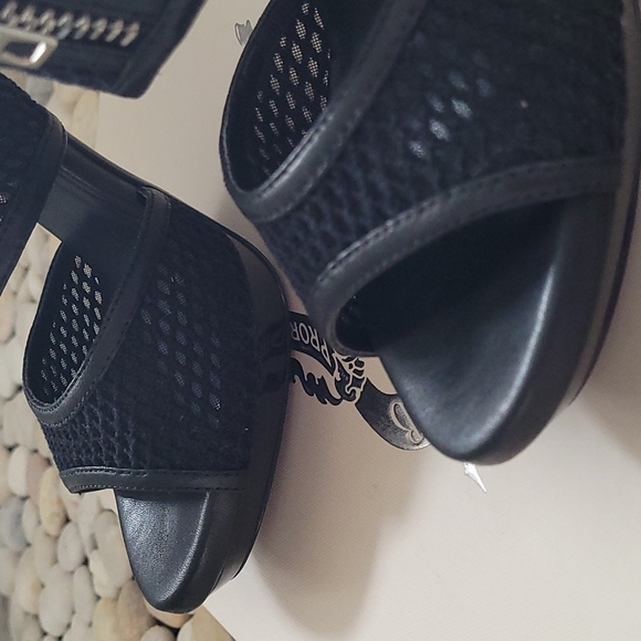 BURBERRY platform sandal - Picture 7 of 12